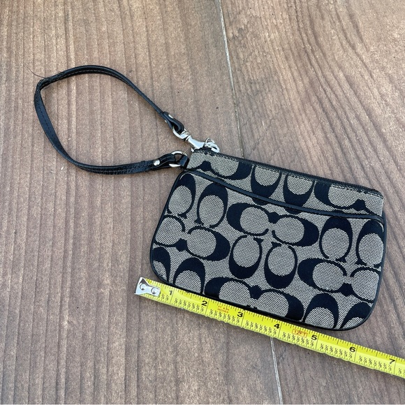 COACH GREY BLACK WRISTLET COIN PURSE - Picture 2 of 5